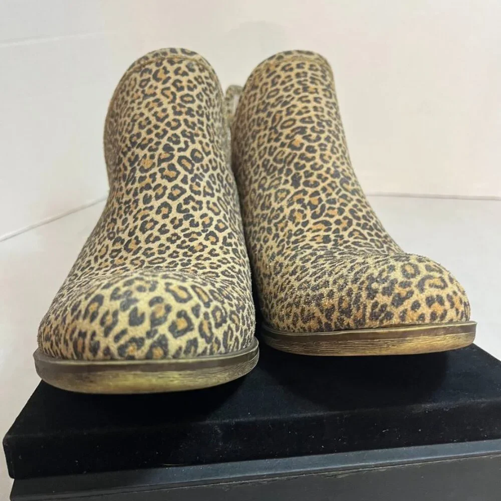 Lucky Brand Baley 2 Leopard Print Leather Ankle Booties 7.5